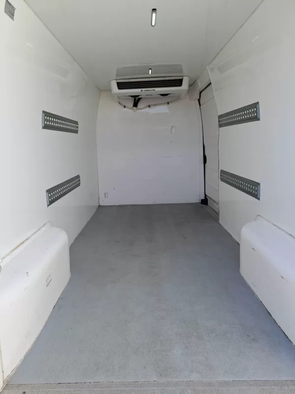 Renault Master fagyasztós